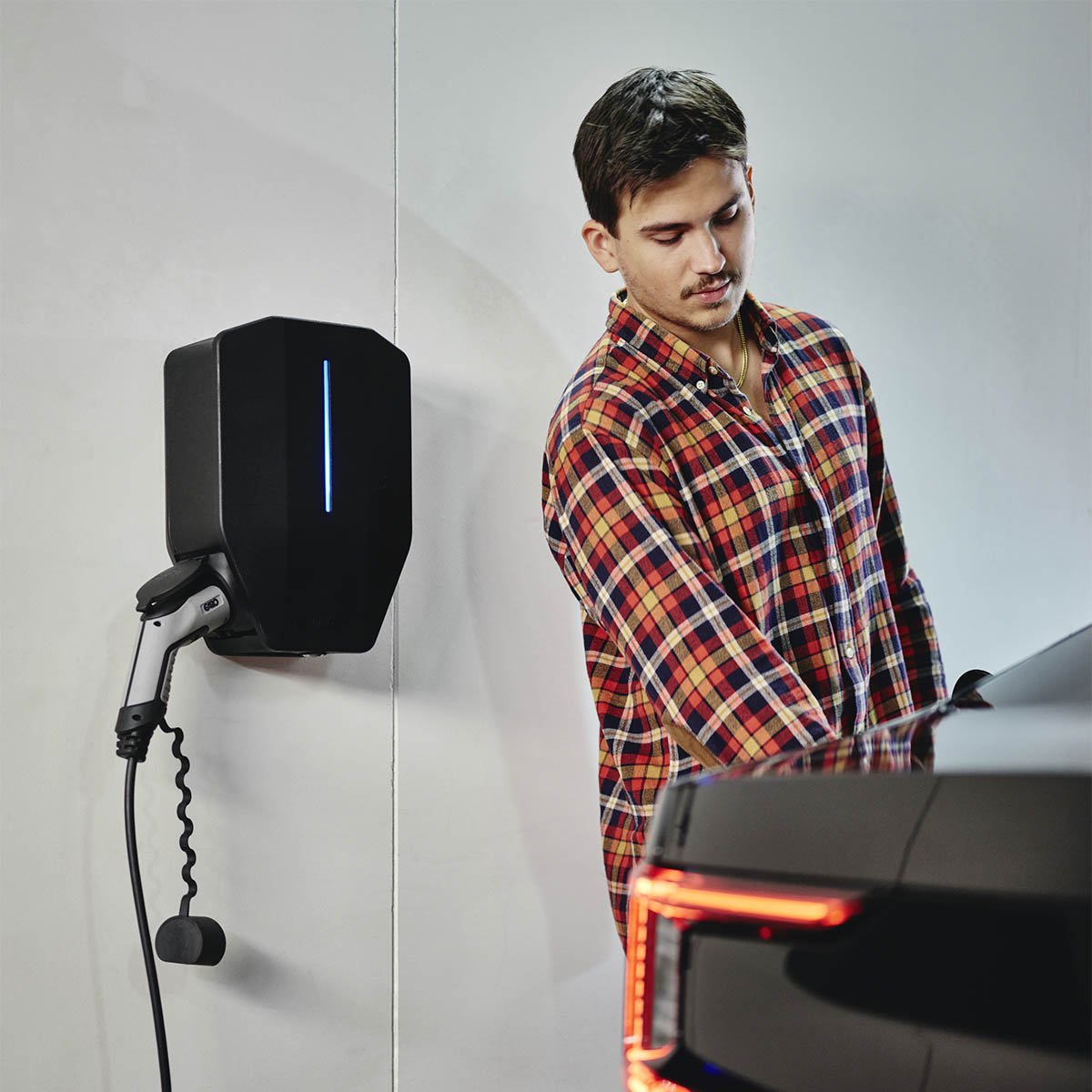 Garo Entity Pro Latausasema 22kW MID - mittarilla - WolttinenWolttinen
